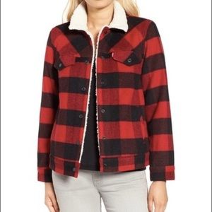 NWOT Levi’s Buffalo Check Sherpa Trucker Jacket